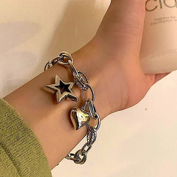 Sterling Silver Heart Star Charm Chain Link Bracelet - Picture 3 of 7